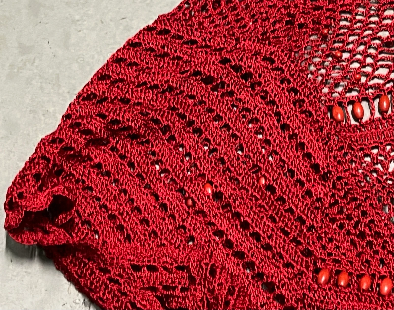 Bolero de ganchillo rojo con cuentas – photo 15